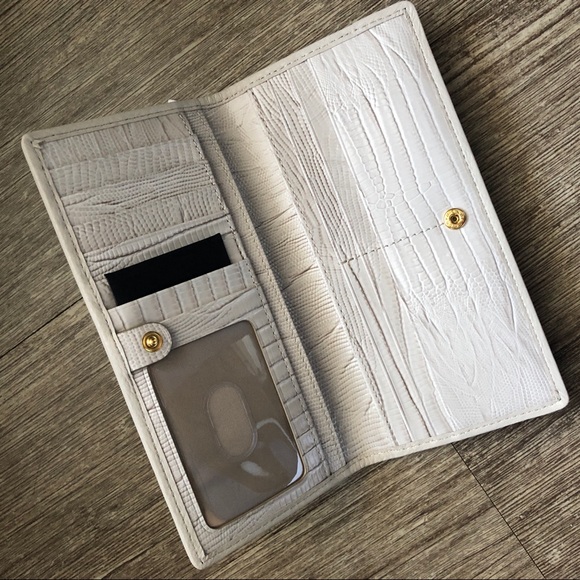 Brahmin Sand Boyd Genuine Leather Wallet - Picture 3 of 4